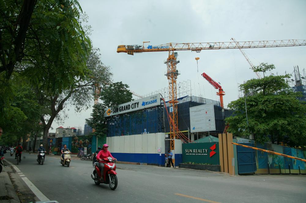 Dự án đang tiếp tục thi công mặt sàn tầng 2