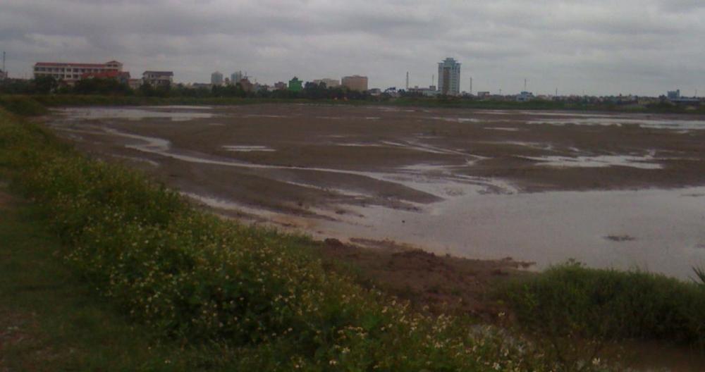 Dự án đã hoàn thành xong phần san nền và đường công vụ, sắp xây dựng nhà mẫu